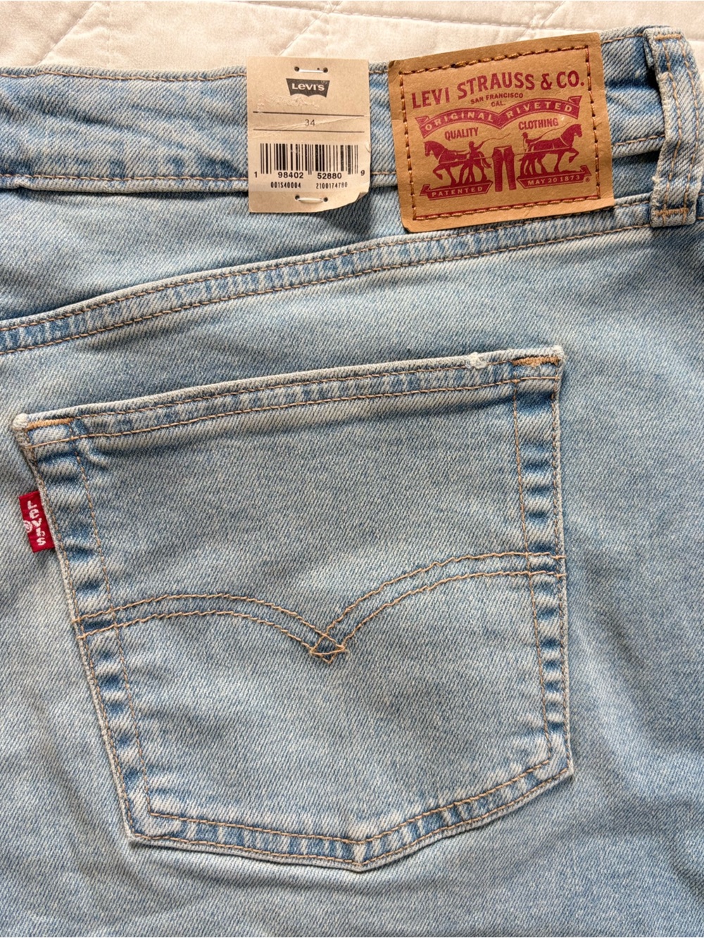 Levi's Premium A-Line Mid Rise Light Wash Denim Shorts - Size 34 NWT - Picture 7 of 9